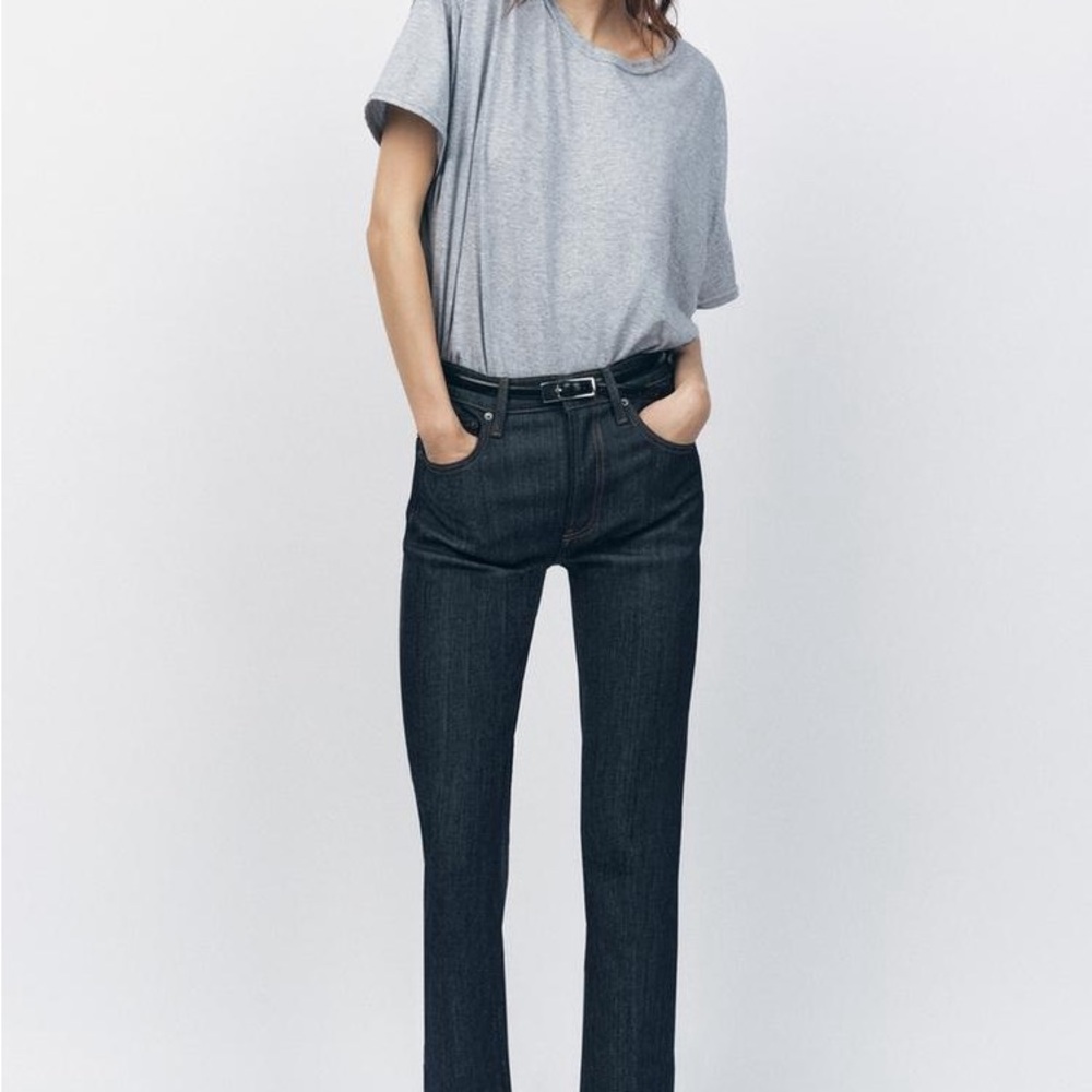 Zara Straight Fit High Waist Mom Dark Denim Jeans SZ 8